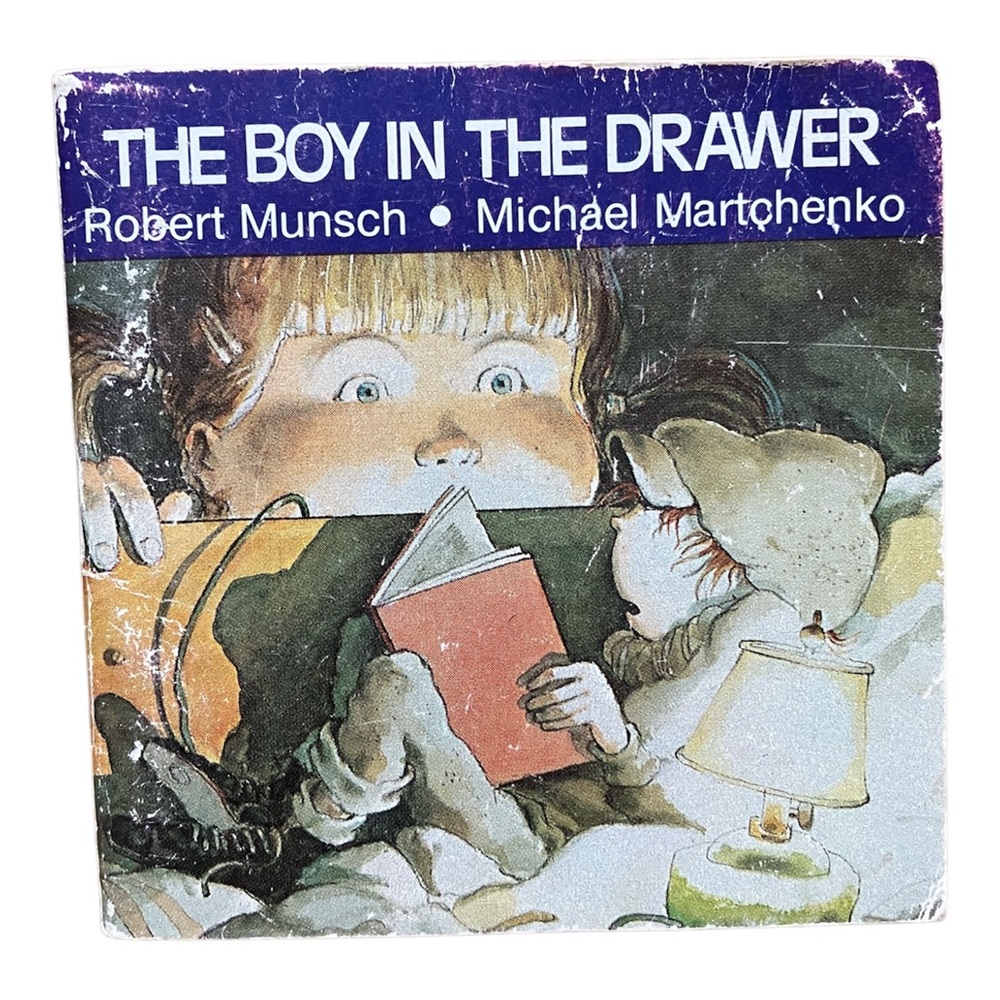 Robert Munsch The Boy in the Drawer mini book Annick press vintage 1987